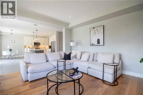 19 Secinaro Avenue Ancaster ON L9G 0C6