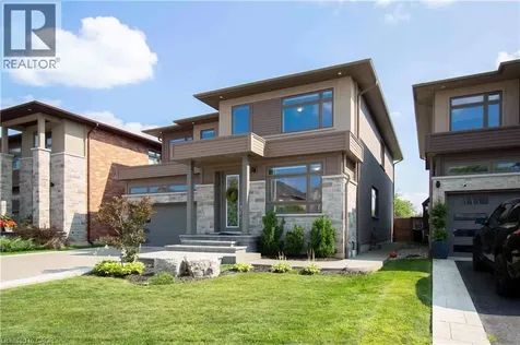 19 Secinaro Avenue Ancaster ON L9G 0C6