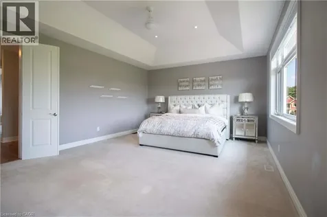 19 Secinaro Avenue Ancaster ON L9G 0C6