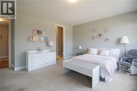 19 Secinaro Avenue Ancaster ON L9G 0C6
