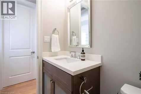 19 Secinaro Avenue Ancaster ON L9G 0C6