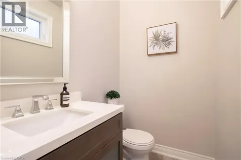 19 Secinaro Avenue Ancaster ON L9G 0C6