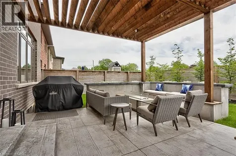 19 Secinaro Avenue Ancaster ON L9G 0C6
