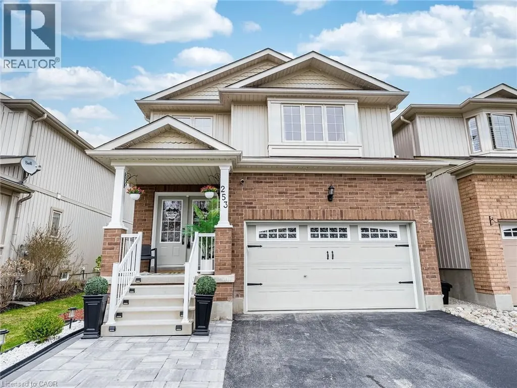 253 Greenwood Drive Angus ON L0M 1B4