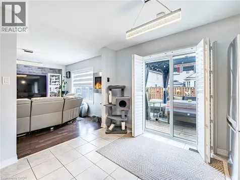 253 Greenwood Drive Angus ON L0M 1B4