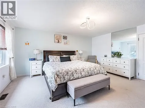 253 Greenwood Drive Angus ON L0M 1B4