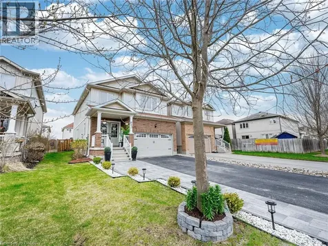 253 Greenwood Drive Angus ON L0M 1B4