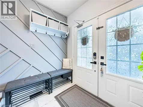 253 Greenwood Drive Angus ON L0M 1B4