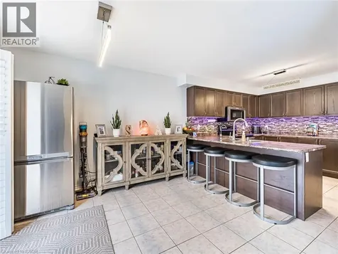 253 Greenwood Drive Angus ON L0M 1B4