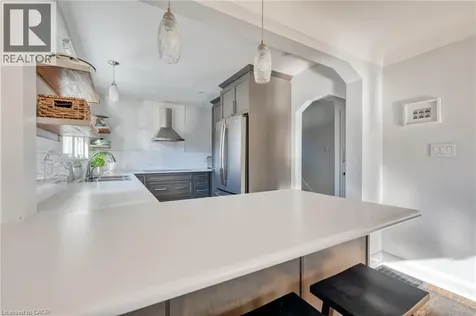298 East 36th Street Hamilton ON L8V 3Z8