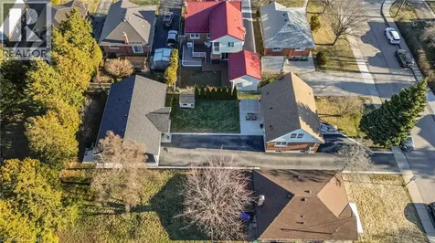 298 East 36th Street Hamilton ON L8V 3Z8