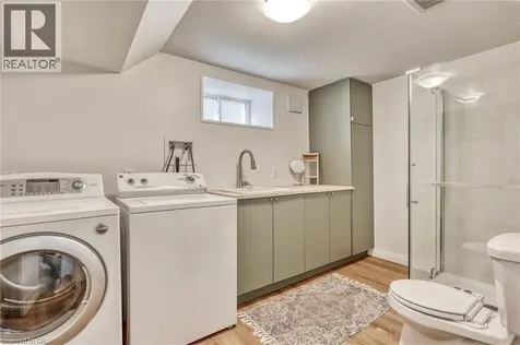 298 East 36th Street Hamilton ON L8V 3Z8