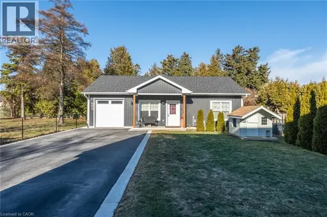 298 East 36th Street Hamilton ON L8V 3Z8