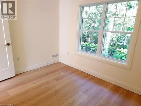 298 East 36th Street Hamilton ON L8V 3Z8