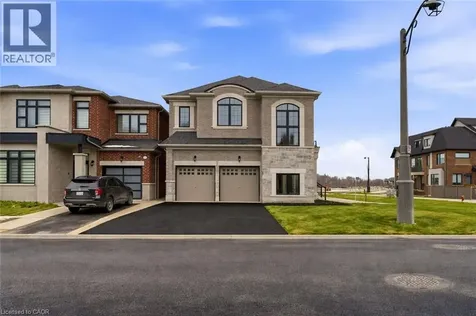 132 Settlers Road East Oakville ON L6H 0Y3
