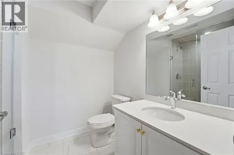132 Settlers Road East Oakville ON L6H 0Y3