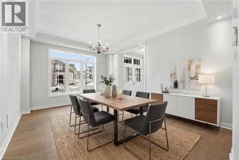 132 Settlers Road East Oakville ON L6H 0Y3