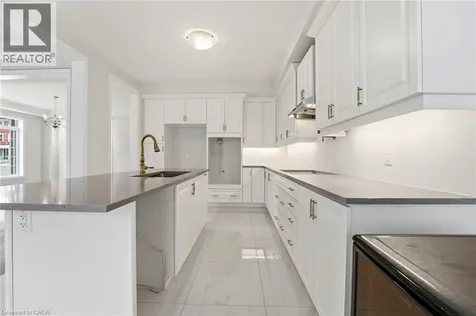 132 Settlers Road East Oakville ON L6H 0Y3