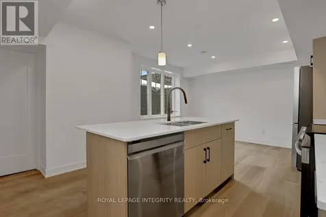35 Ella Street Ottawa ON K1S 2S3