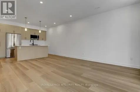 35 Ella Street Ottawa ON K1S 2S3