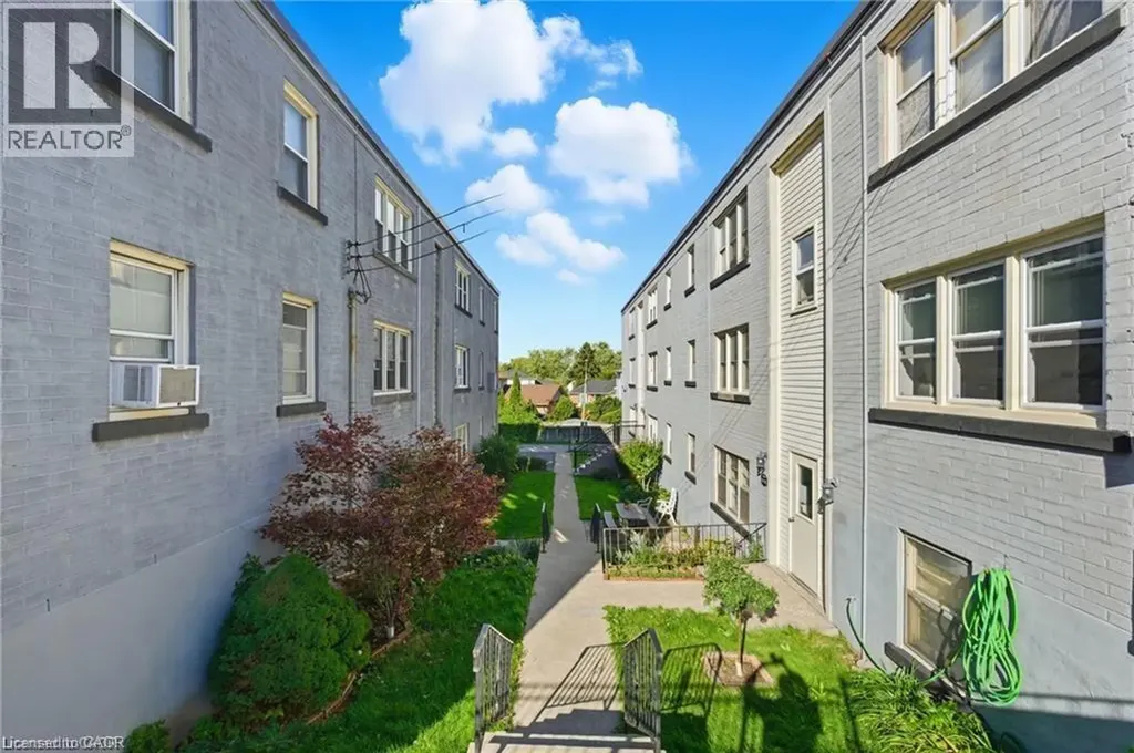 1759 King Street East Hamilton ON L8K 1V6