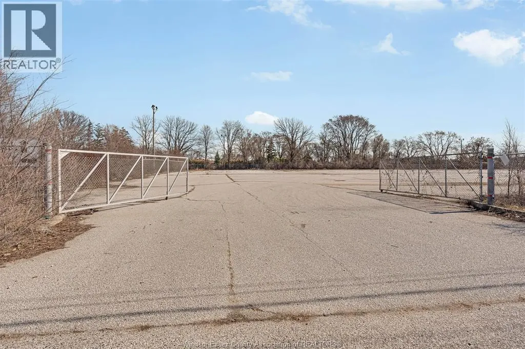 3350 Devon Drive Windsor ON N8X 4L4