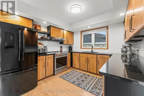 222 Penetangore Row Kincardine ON N2Z 2P6