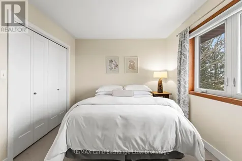 222 Penetangore Row Kincardine ON N2Z 2P6