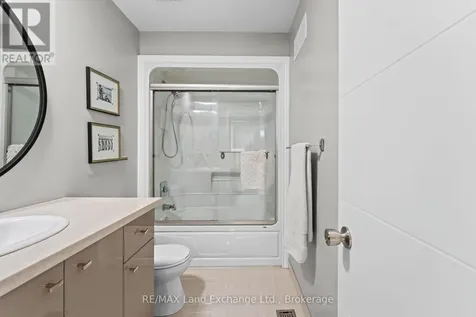 222 Penetangore Row Kincardine ON N2Z 2P6