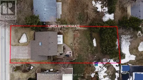222 Penetangore Row Kincardine ON N2Z 2P6