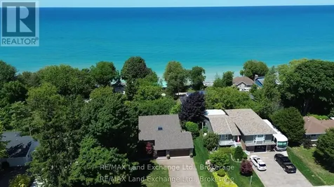 222 Penetangore Row Kincardine ON N2Z 2P6
