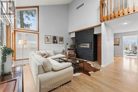 222 Penetangore Row Kincardine ON N2Z 2P6