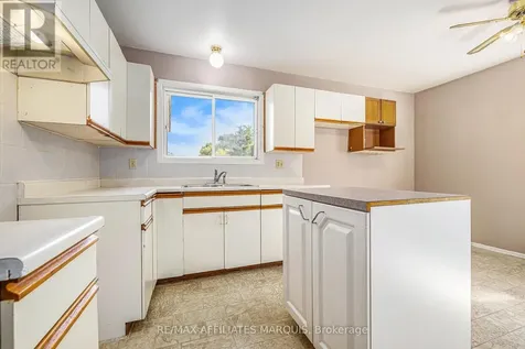 71 Stephen Street Smiths Falls ON K7A 1K7