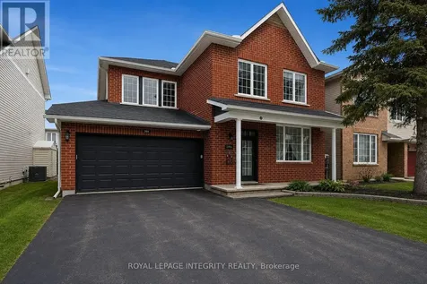 2104 Sandy Oaks Drive Ottawa ON K1W 1H5