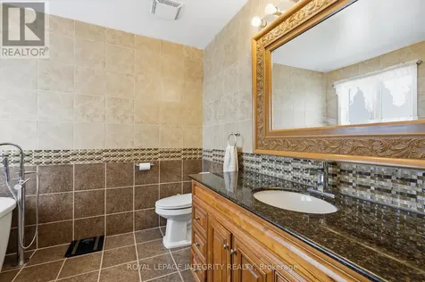 2104 Sandy Oaks Drive Ottawa ON K1W 1H5