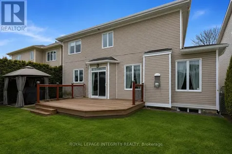 2104 Sandy Oaks Drive Ottawa ON K1W 1H5