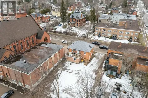 259 Pembroke Street East Pembroke ON K8A 3J9
