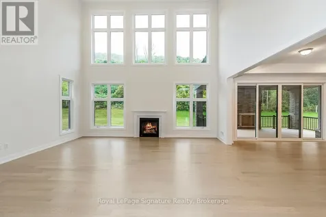 126 Dorothy Drive Blue Mountains ON N0H 1J0