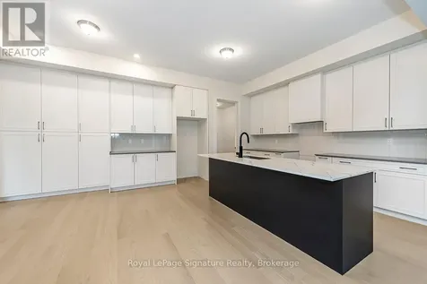 126 Dorothy Drive Blue Mountains ON N0H 1J0