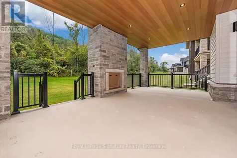 126 Dorothy Drive Blue Mountains ON N0H 1J0