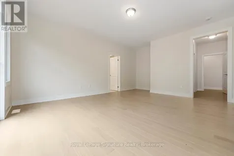 126 Dorothy Drive Blue Mountains ON N0H 1J0