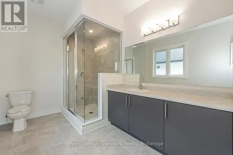 126 Dorothy Drive Blue Mountains ON N0H 1J0