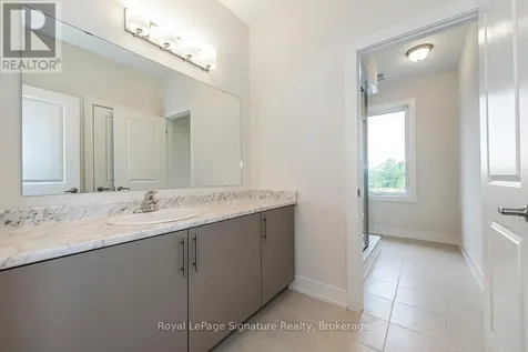 126 Dorothy Drive Blue Mountains ON N0H 1J0