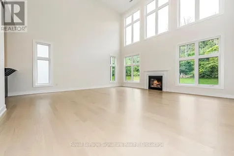 126 Dorothy Drive Blue Mountains ON N0H 1J0