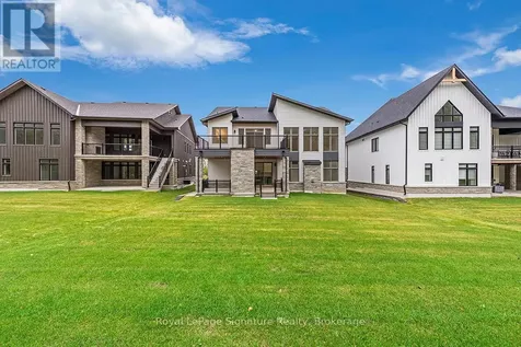 126 Dorothy Drive Blue Mountains ON N0H 1J0