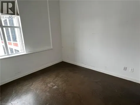 404 King Street West Kitchener ON N2G 2L5