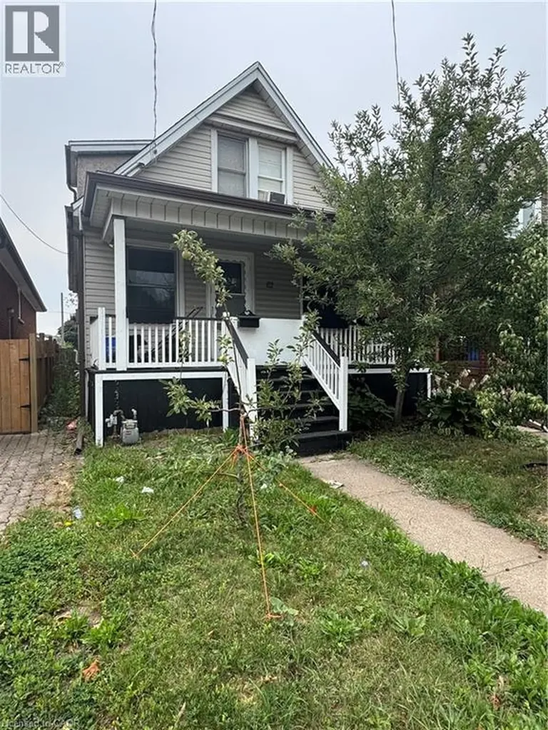 82 Cambridge Avenue Hamilton ON L8H 1T6