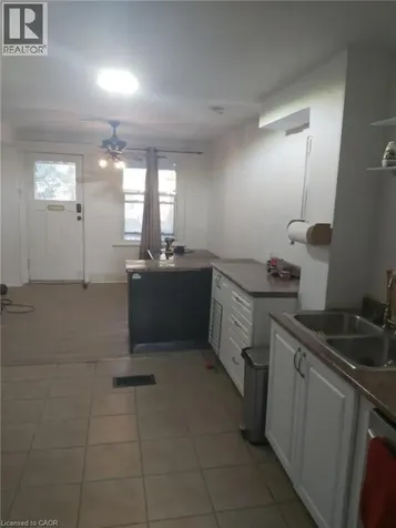 82 Cambridge Avenue Hamilton ON L8H 1T6