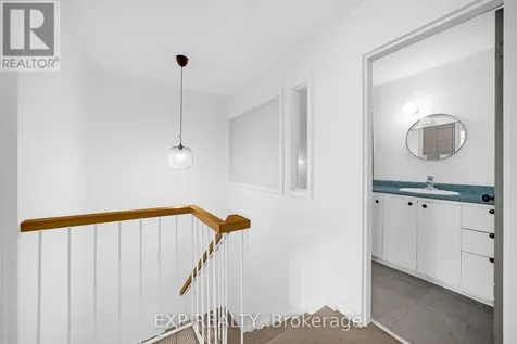 2080 Ogilvie Road Ottawa ON K1J 7N8