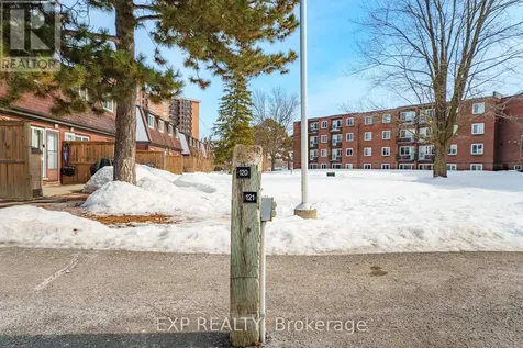 2080 Ogilvie Road Ottawa ON K1J 7N8